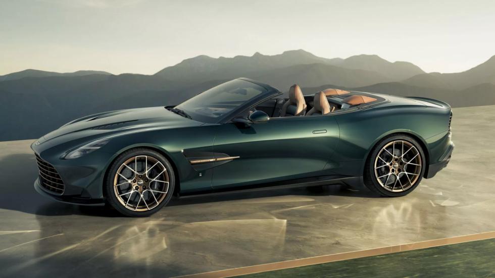 Aston Martin: 60 χρόνια Volante με δύο εντυπωσιακές DB12 και Vanquish